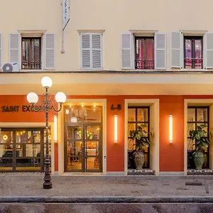 Saint Exupery Beach Hostel