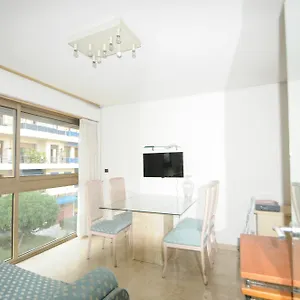  Apartment Centre Promenade With Terrace Next To The Sea In The Pedestrian Area